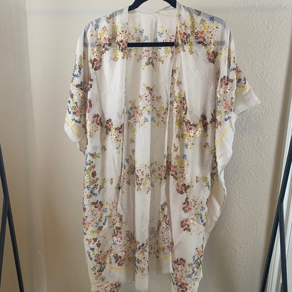 Woven‎ Heart floral kimono OSFA summer layer or swim coverup - Picture 1 of 6